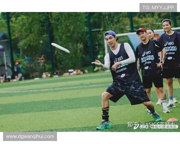 杭州飞盘队与南京飞盘队赛后复盘分析力量对比与战术探讨